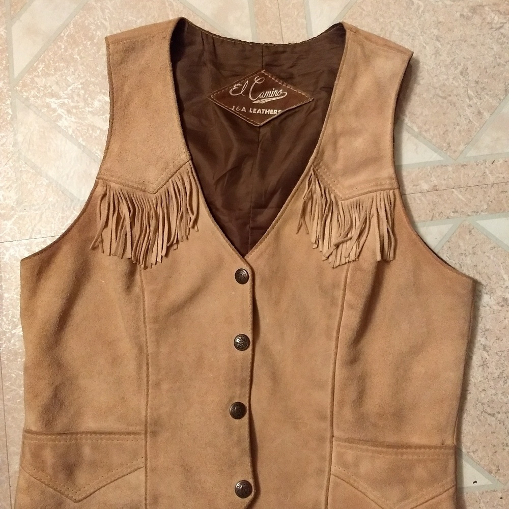 El Camino Suede fringe snap vest